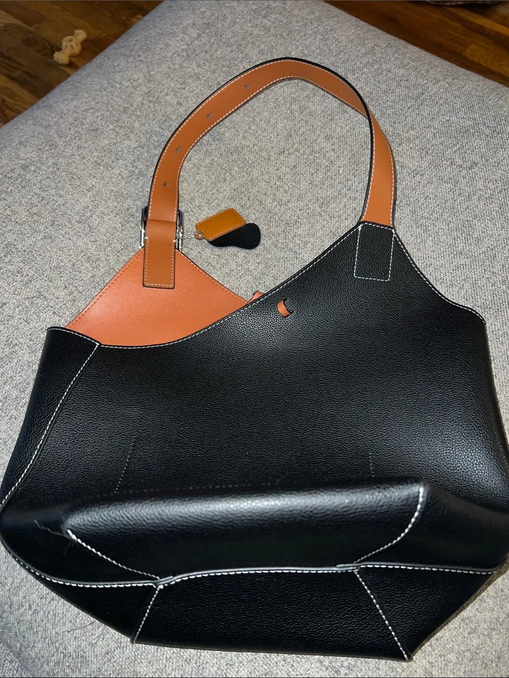 Maison de Beaute Marseille Cholet Classic Black and Tan Women’s Shoulder Tote